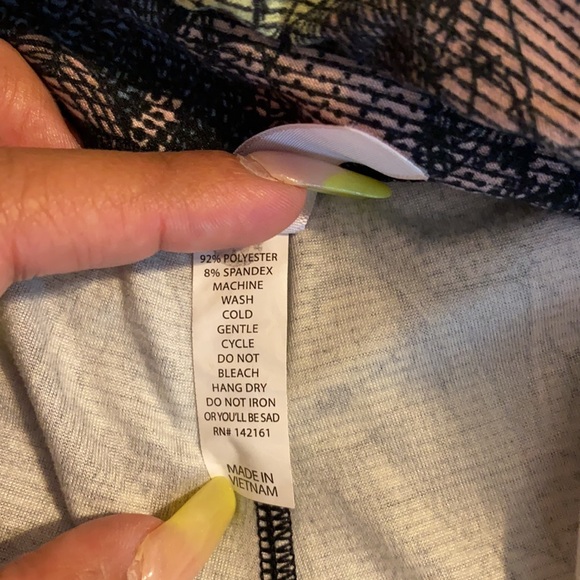 Lularoe Sally Leggings - Picture 3 of 4